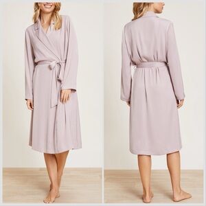 Barefoot Dreams Washed Satin Notch Collar Robe in Feather Sz S